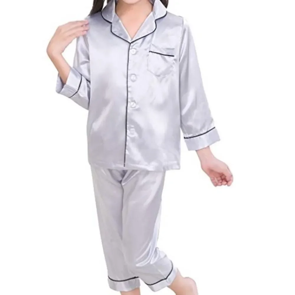 Nwt BOYS GIRLS SILVER UNISEX SATIN PAJAMA SET - Picture 3 of 8